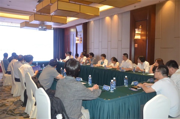 专家教授淄博行丨宏润科技举办科技创新交流会